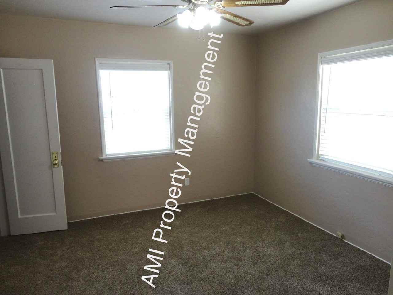 3962 Illinois St - Photo 4 of 7