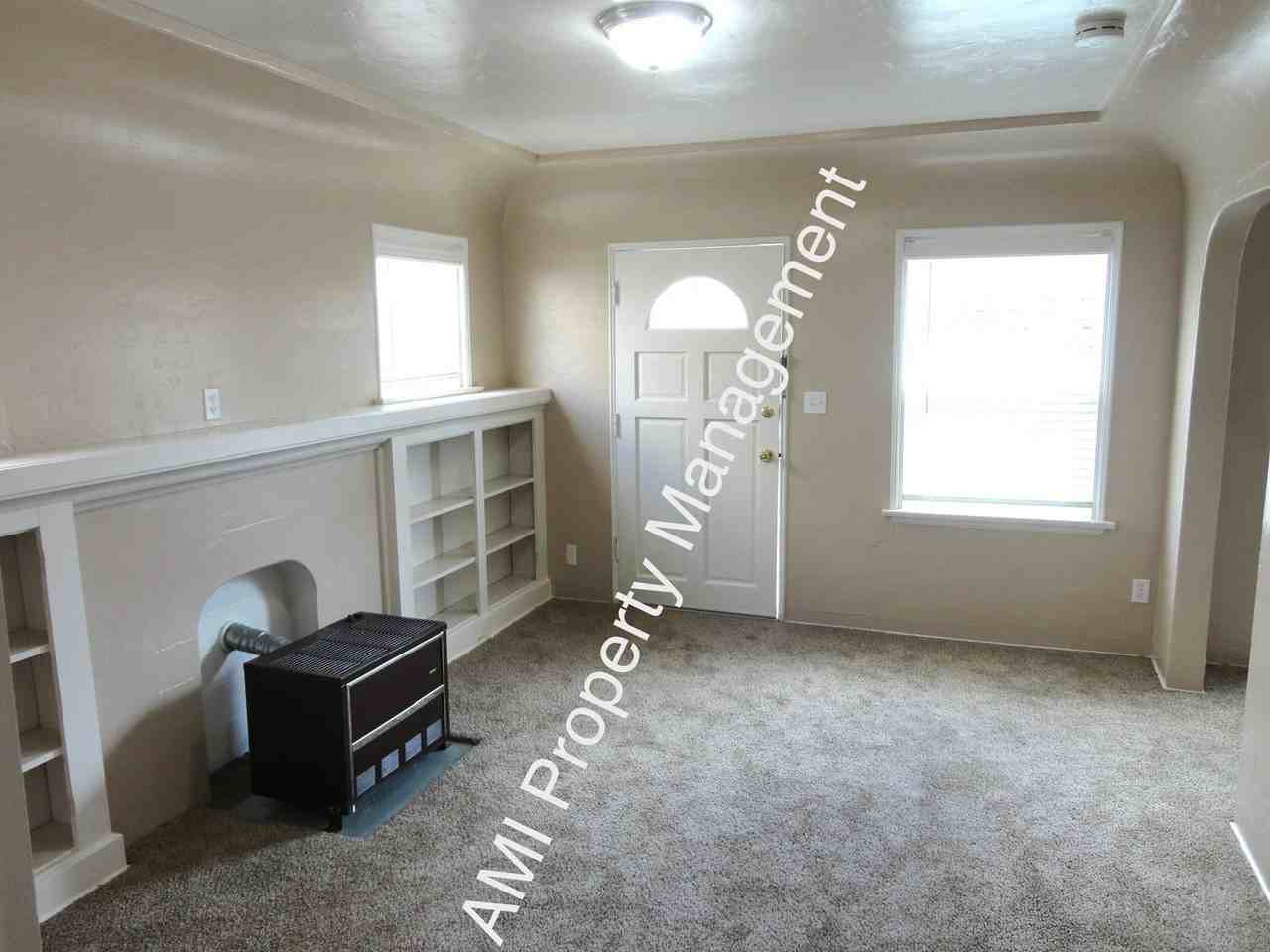 3962 Illinois St - Photo 5 of 7