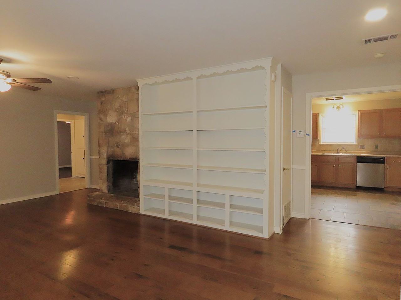 3901 Belle Mere St - Photo 6 of 28