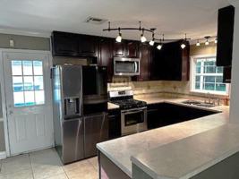 featured image of 2625 E Cavett Dr