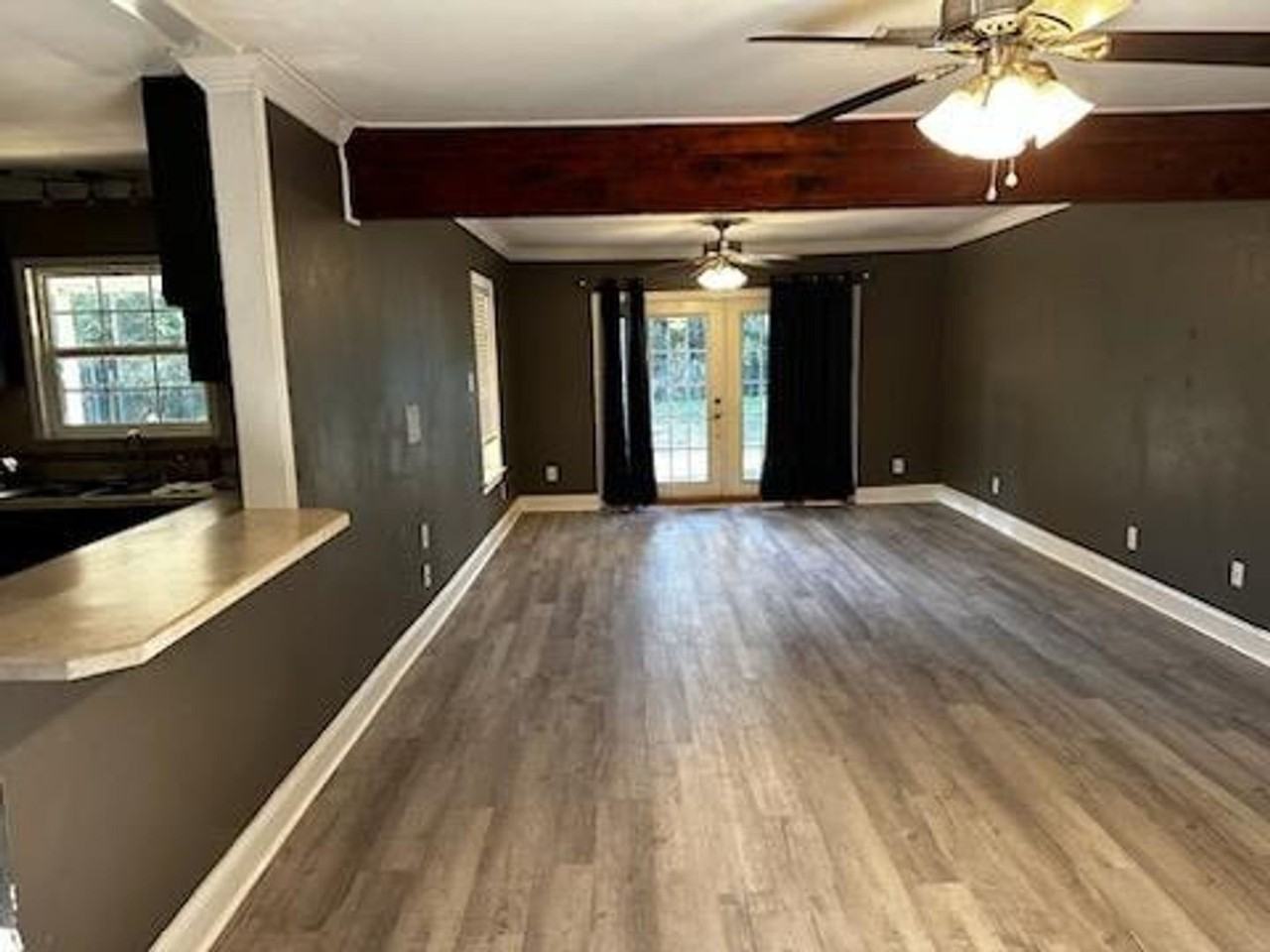 2625 E Cavett Dr - Photo 3 of 22