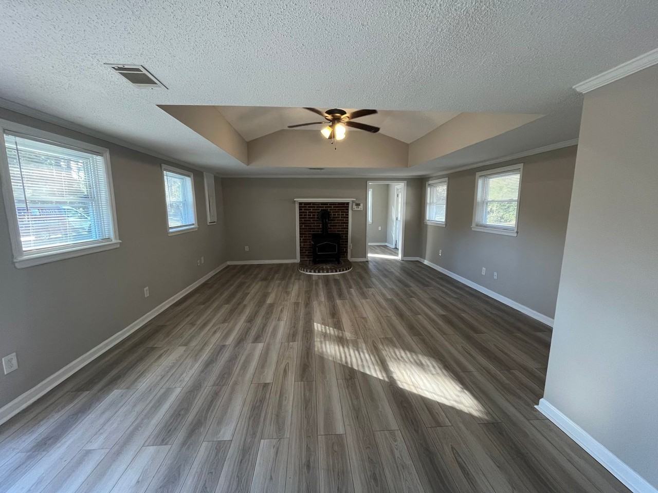 102 Vidalia Rd - Photo 2 of 10
