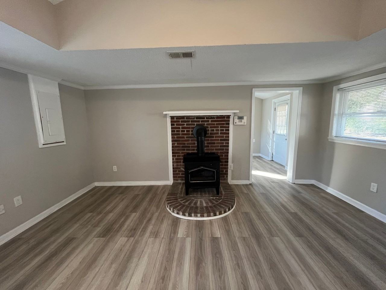 102 Vidalia Rd - Photo 3 of 10