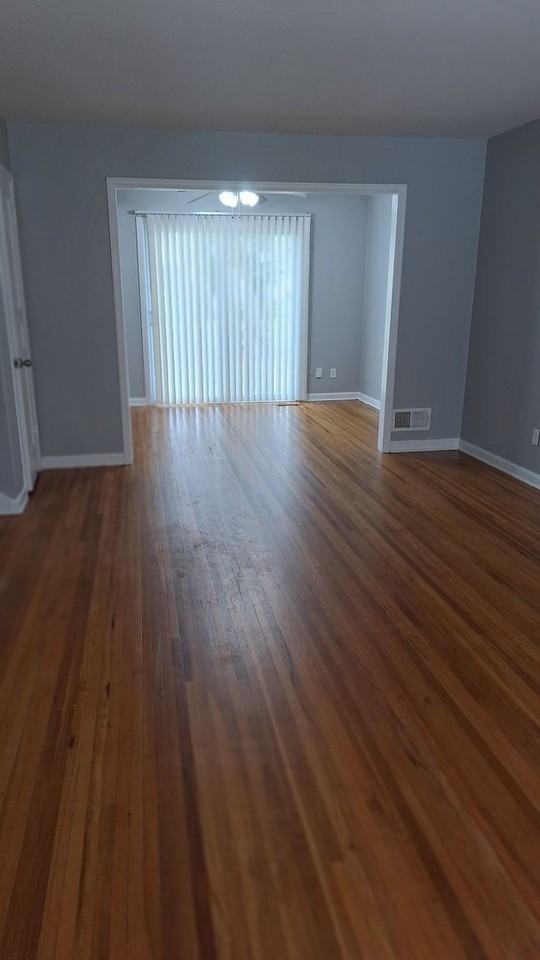 Edgemoor Townhomes - Photo 3 of 50