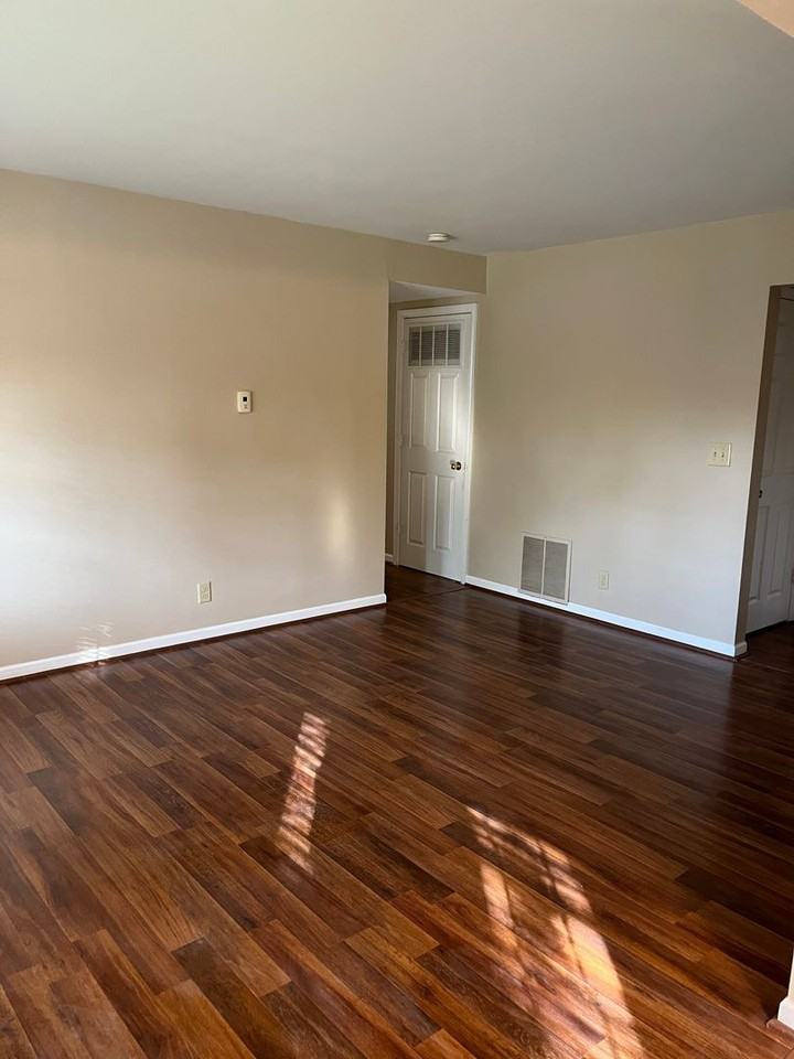 1601 E Fort Wayne St - Photo 3 of 15