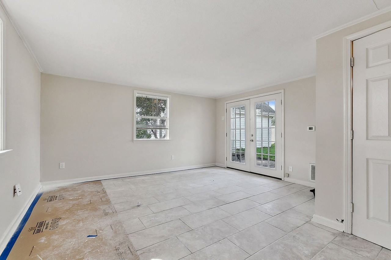 604 Melanie Ave - Photo 4 of 11