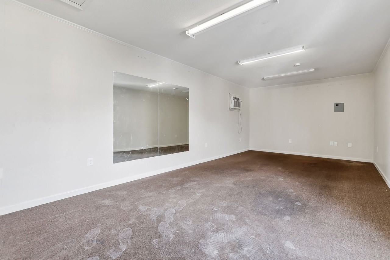 604 Melanie Ave - Photo 7 of 11