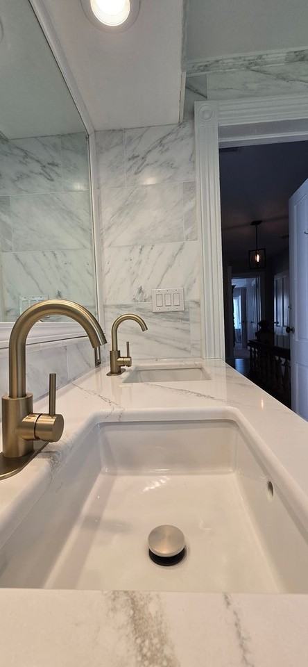 3435 Lake St - Photo 4 of 9