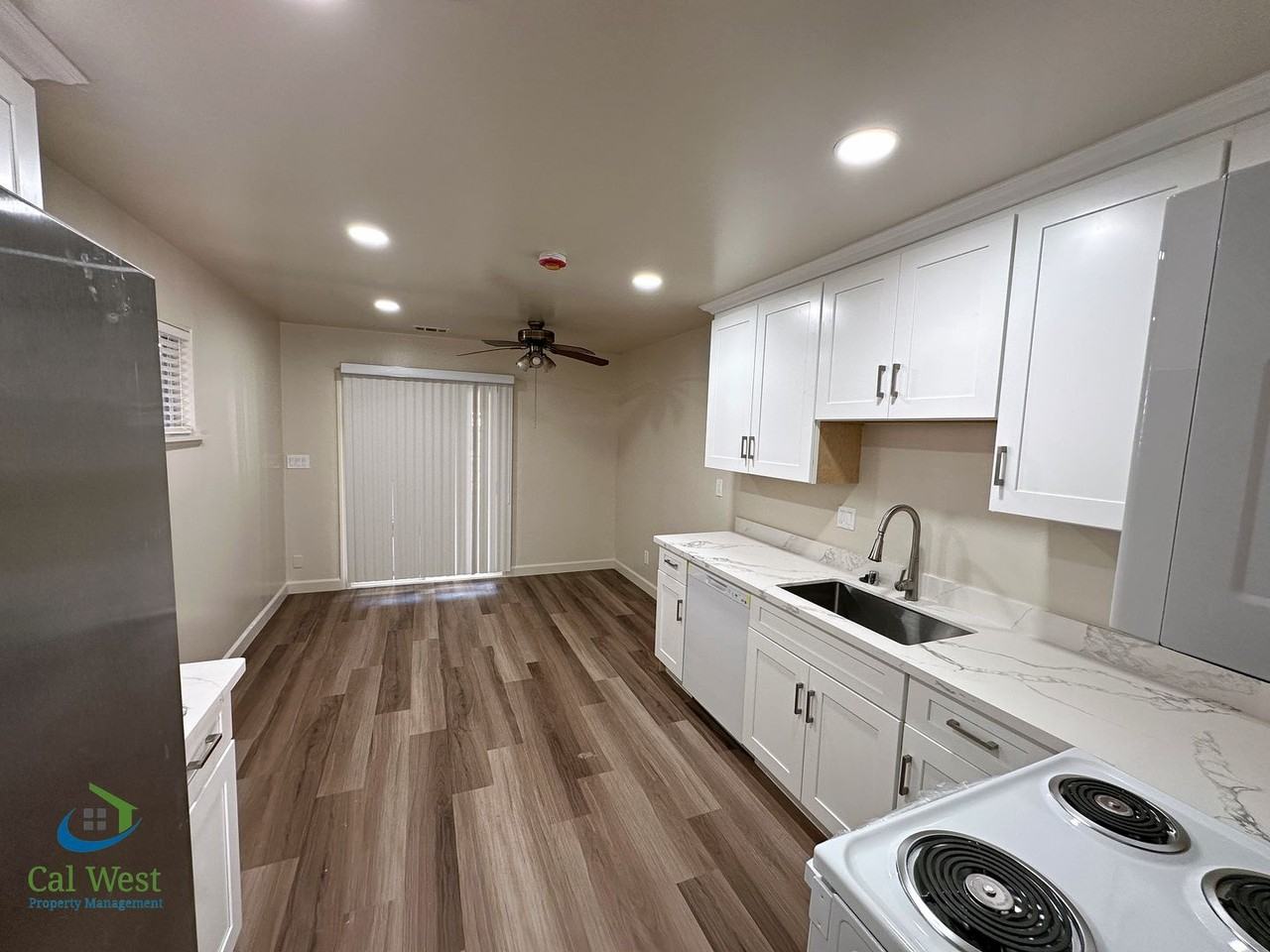 601 Fairview Dr - Photo 5 of 20