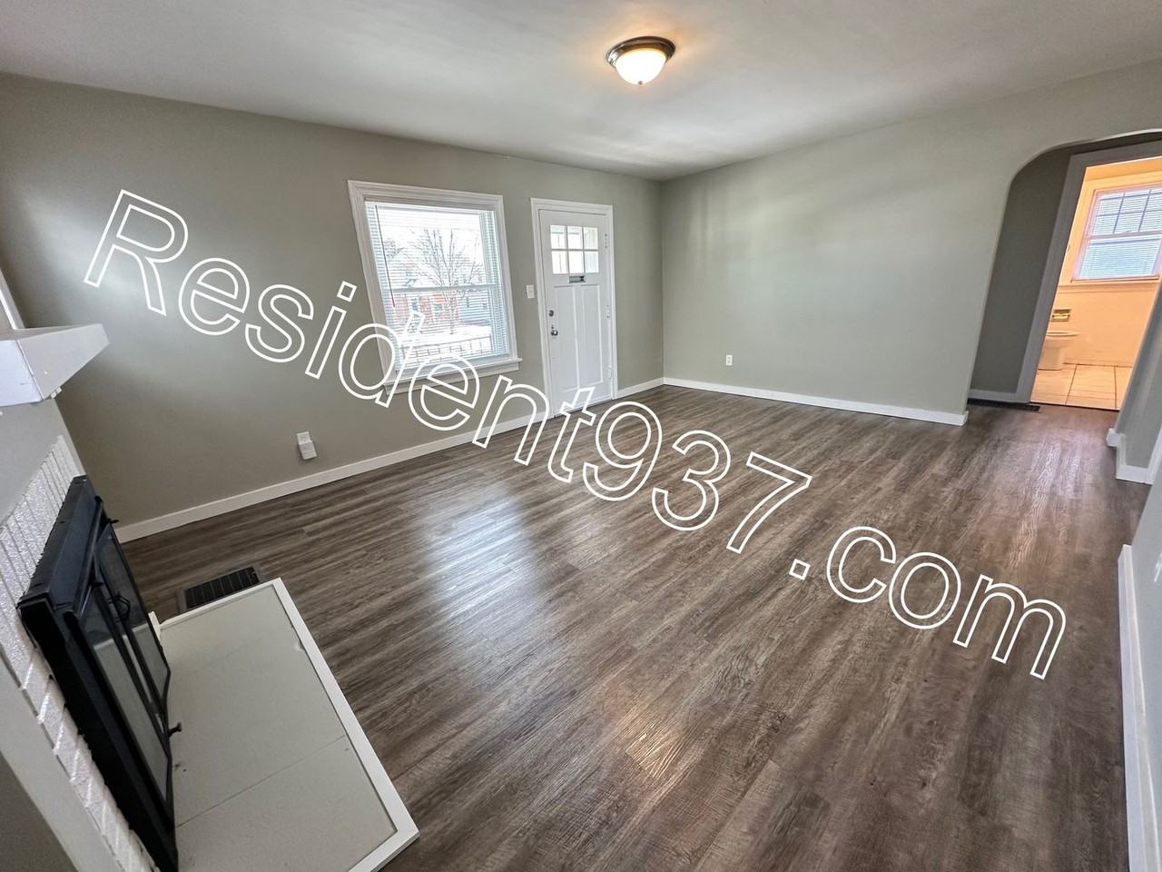1659 Hearthstone Dr - Photo 3 of 18