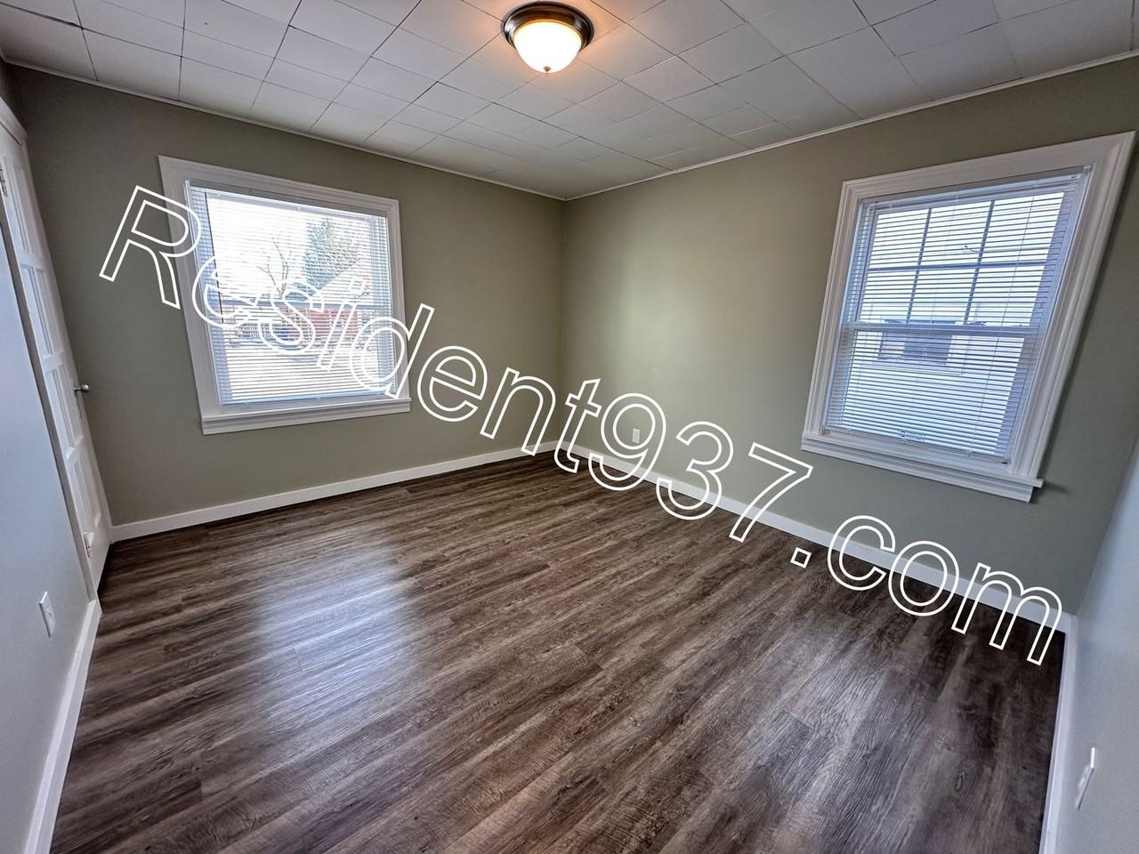1659 Hearthstone Dr - Photo 4 of 18