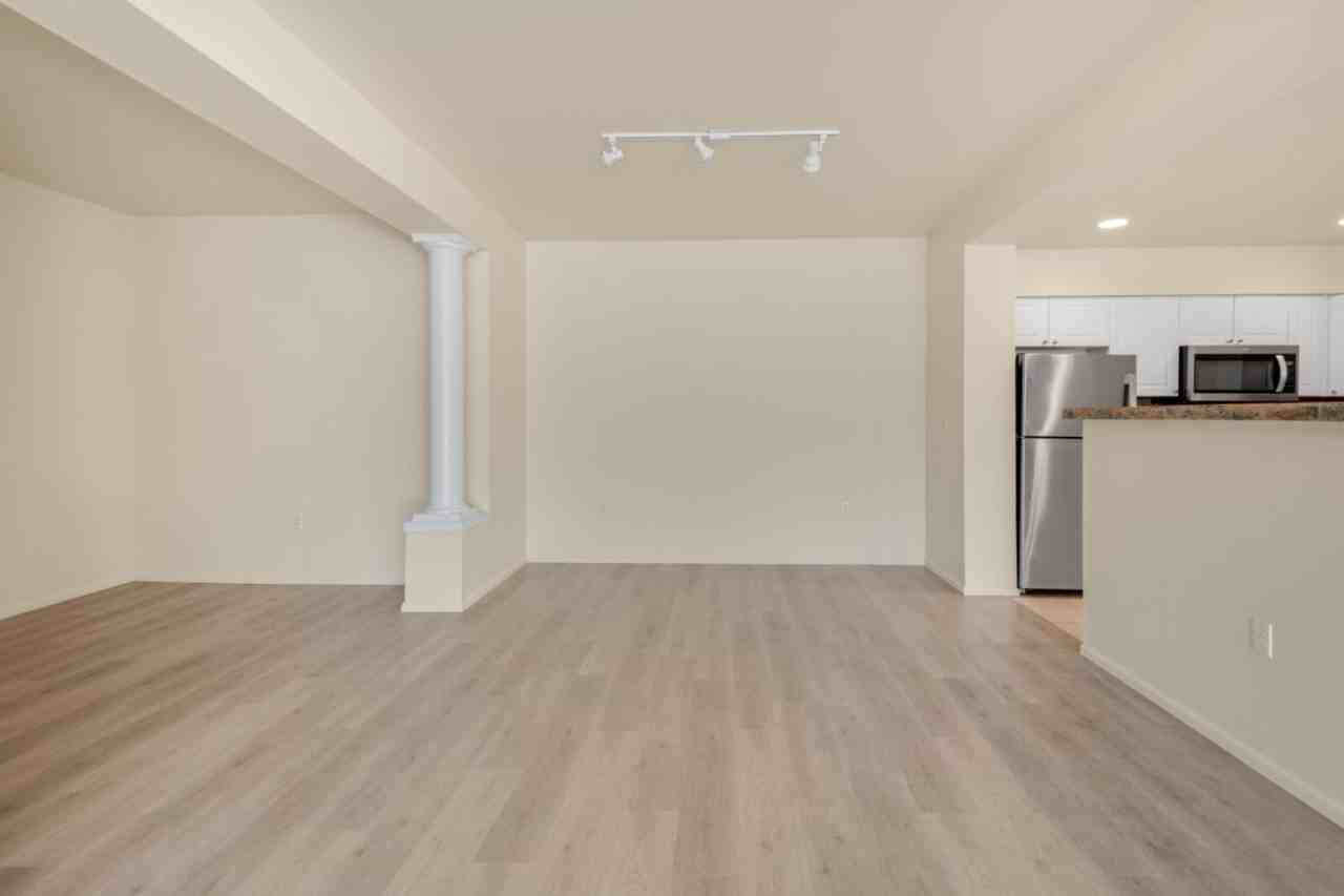 2244 132nd Ave Se #B112 - Photo 7 of 20