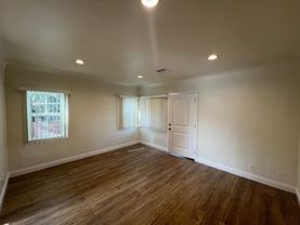 812 E Garfield Ave #B - Photo 1 of 1