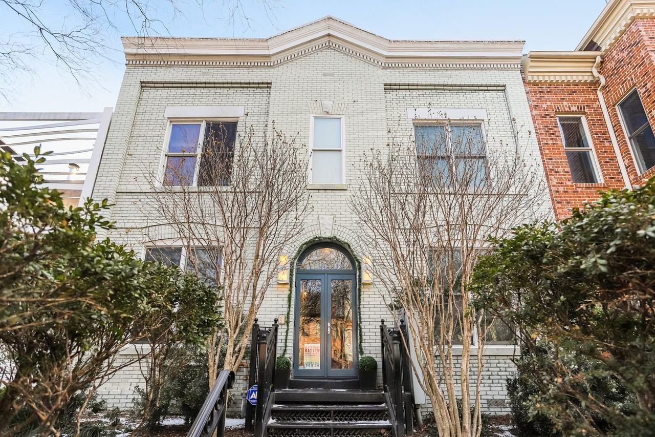 1827 6th St Nw #2 - Photo 3 of 32