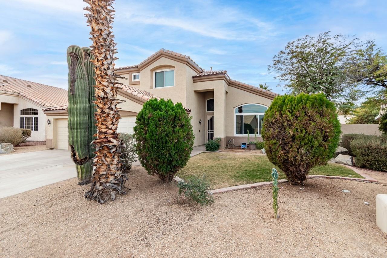 518 S Pueblo St - Photo 2 of 50