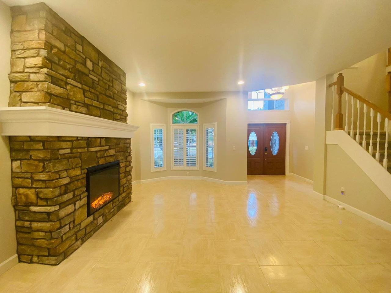 3838 Regents Way - Photo 4 of 43