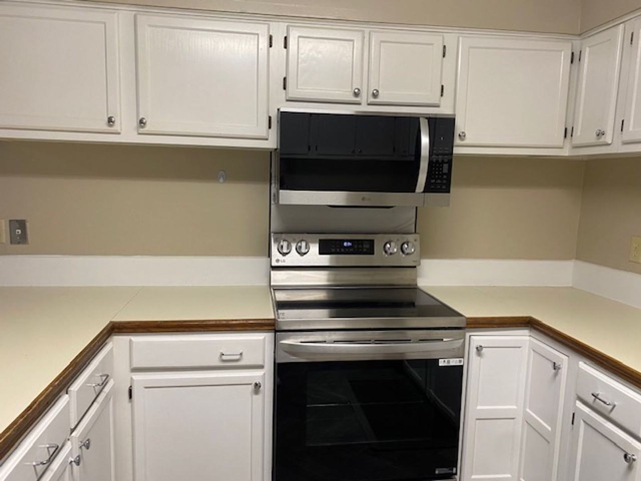 5628 Moorstone Dr - Photo 6 of 25