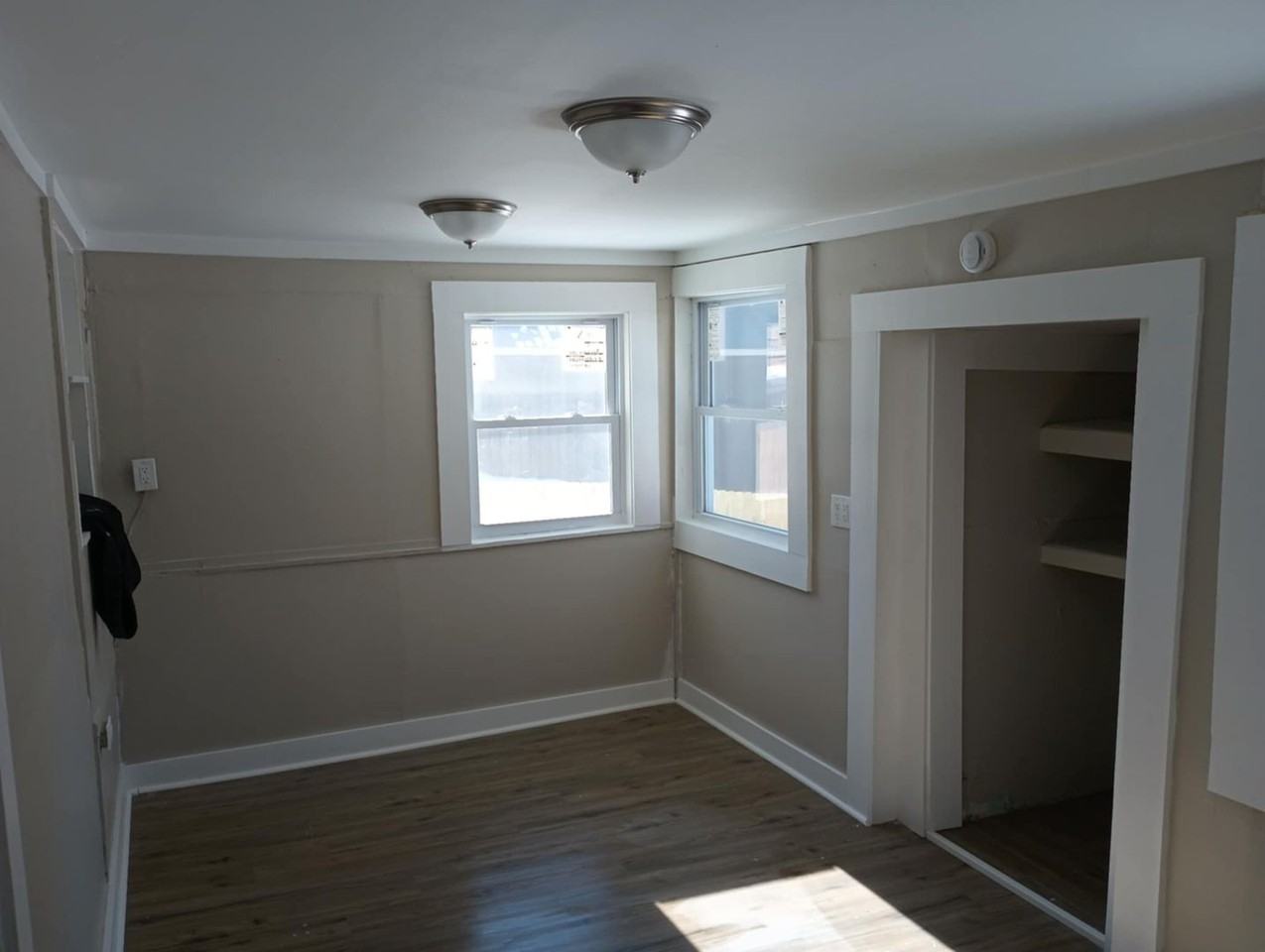 8 Park Street Dr - Photo 5 of 21