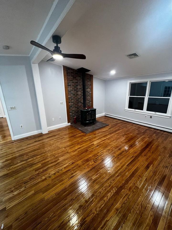 35 Davis Street - Photo 7 of 28