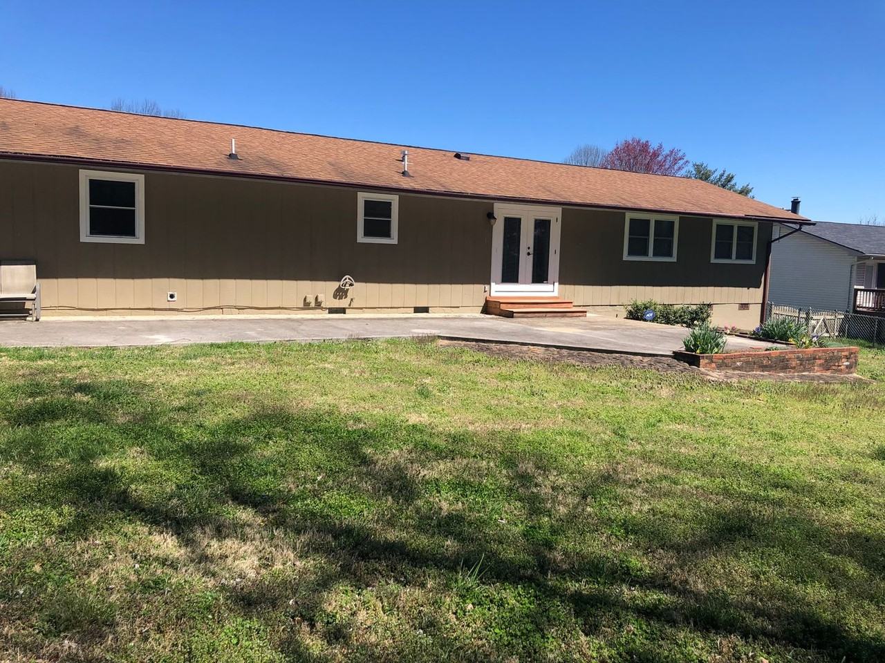 10928 Dundee Rd - Photo 2 of 23