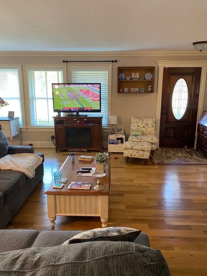 10928 Dundee Rd - Photo 3 of 23