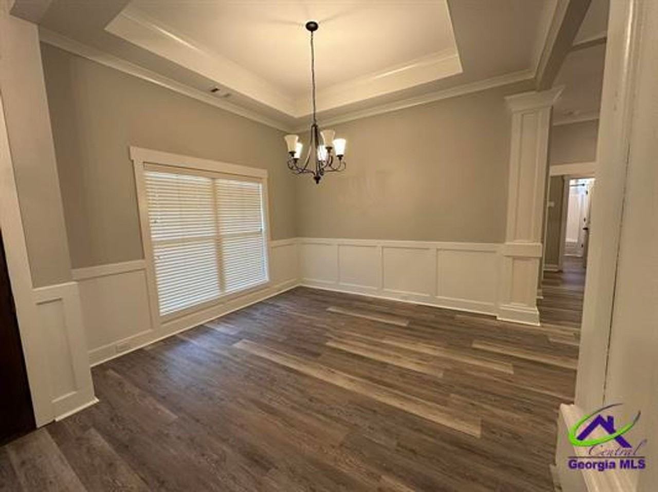 317 Rolling Acres Dr - Photo 3 of 28