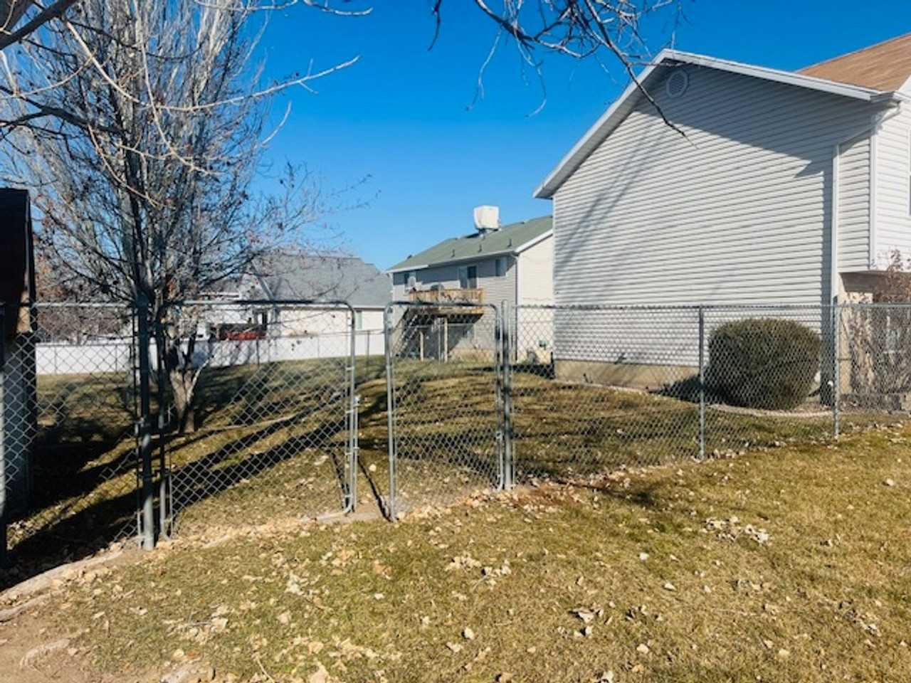 2242 W 1680 N - Photo 3 of 19