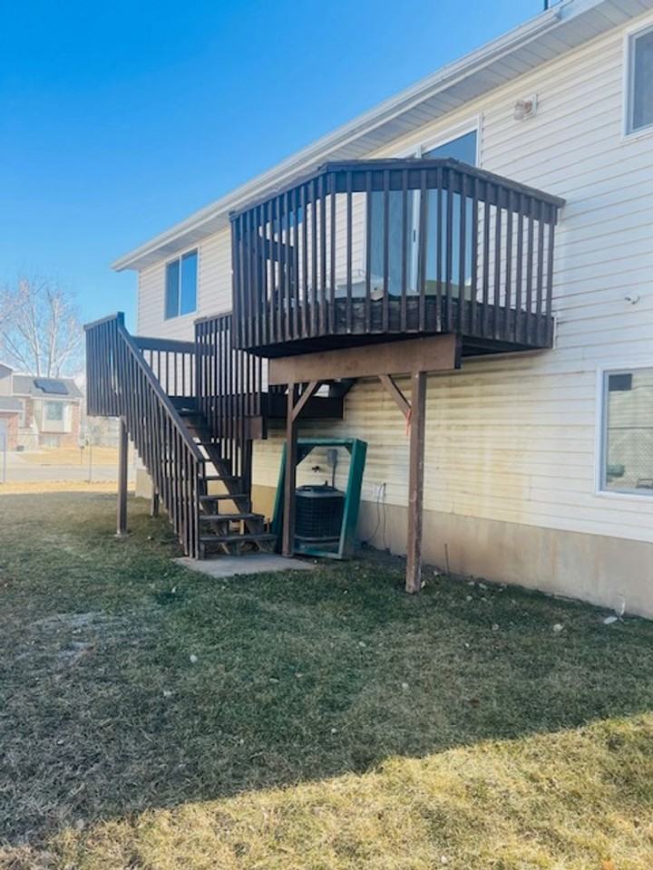 2242 W 1680 N - Photo 5 of 19