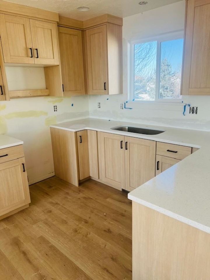 2242 W 1680 N - Photo 7 of 19