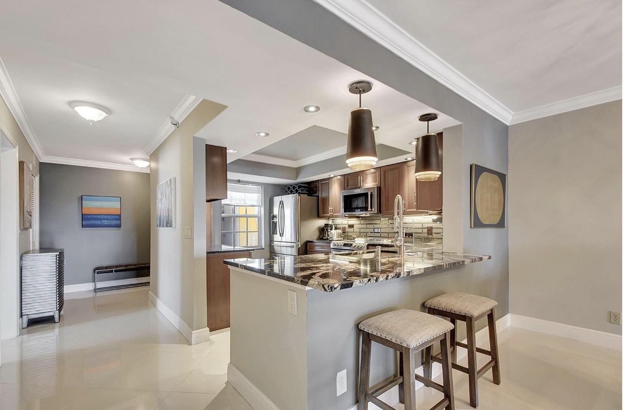 300 John F Kennedy Drive - Photo 3 of 7