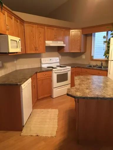 109 Northbend Dr - Photo 2 of 10