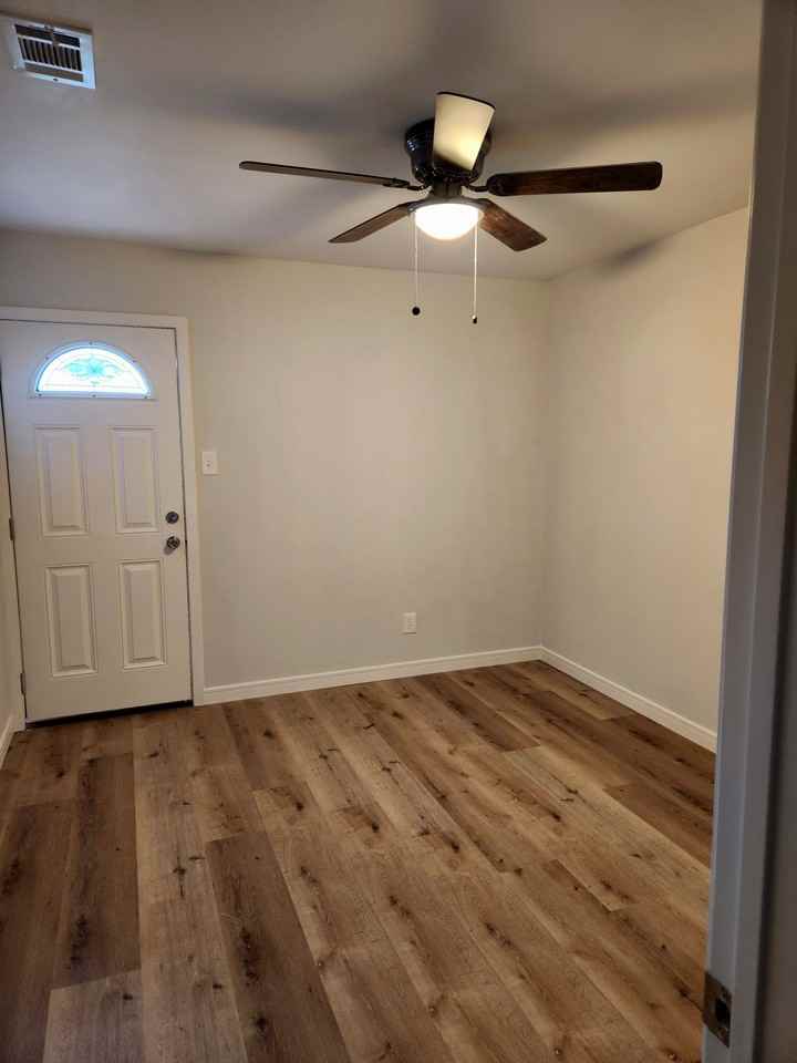 4010 Fair Park Blvd - Photo 3 of 7