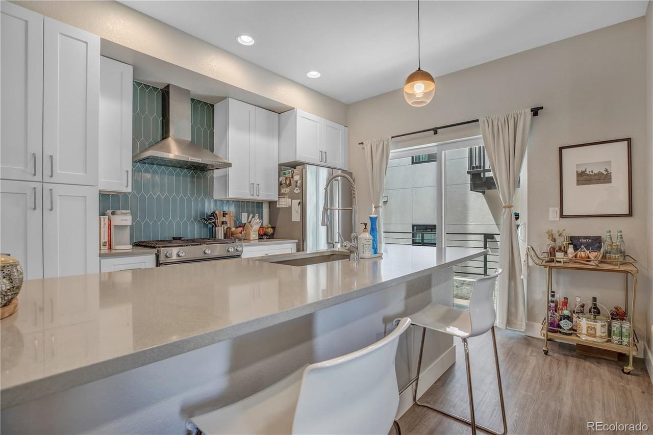 5262 Eliot St - Photo 5 of 22