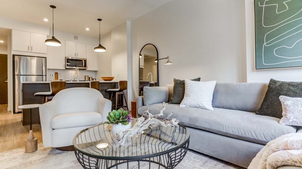 Hennepin & Washington Ave #521 - Photo 2 of 15