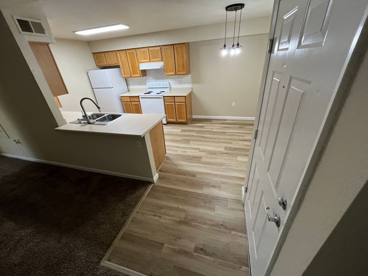 The Oaks at Sunset Phase II - Photo 3 of 48