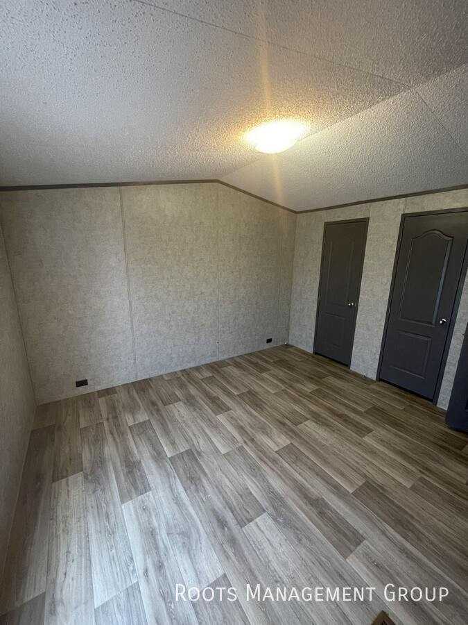 3133 E Raintree Ave #524 - Photo 2 of 10