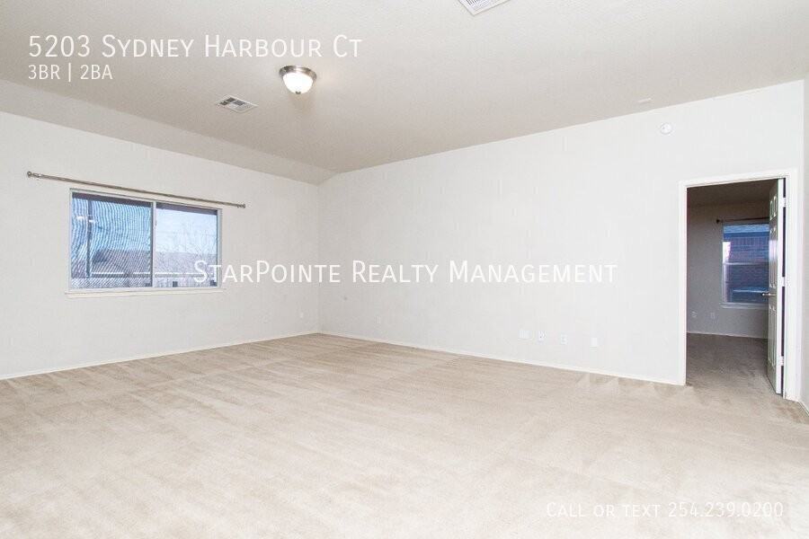 5203 Sydney Harbour Ct - Photo 4 of 21