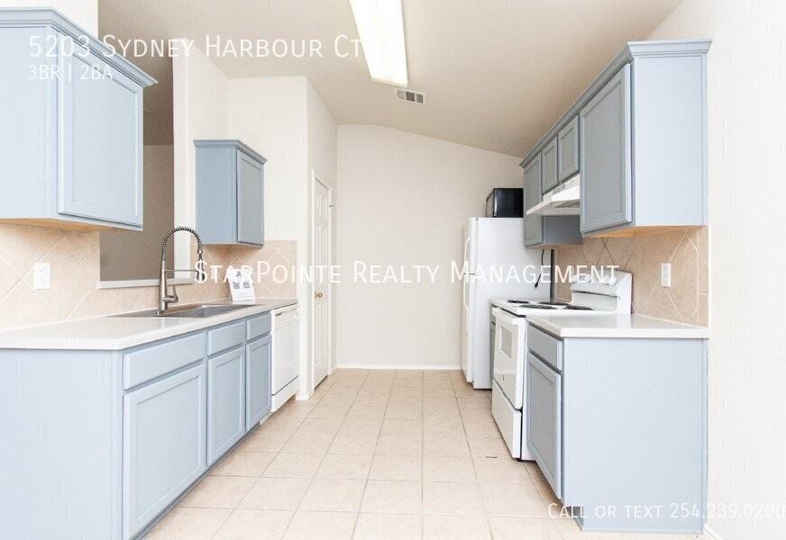 5203 Sydney Harbour Ct - Photo 7 of 21