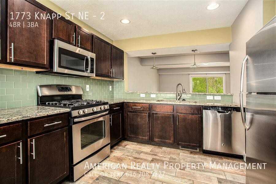 1773 Knapp St Ne #2 - Photo 4 of 19