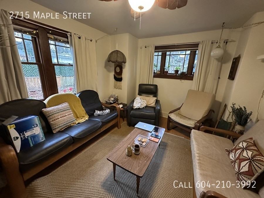 2715 Maple St - Photo 3 of 19