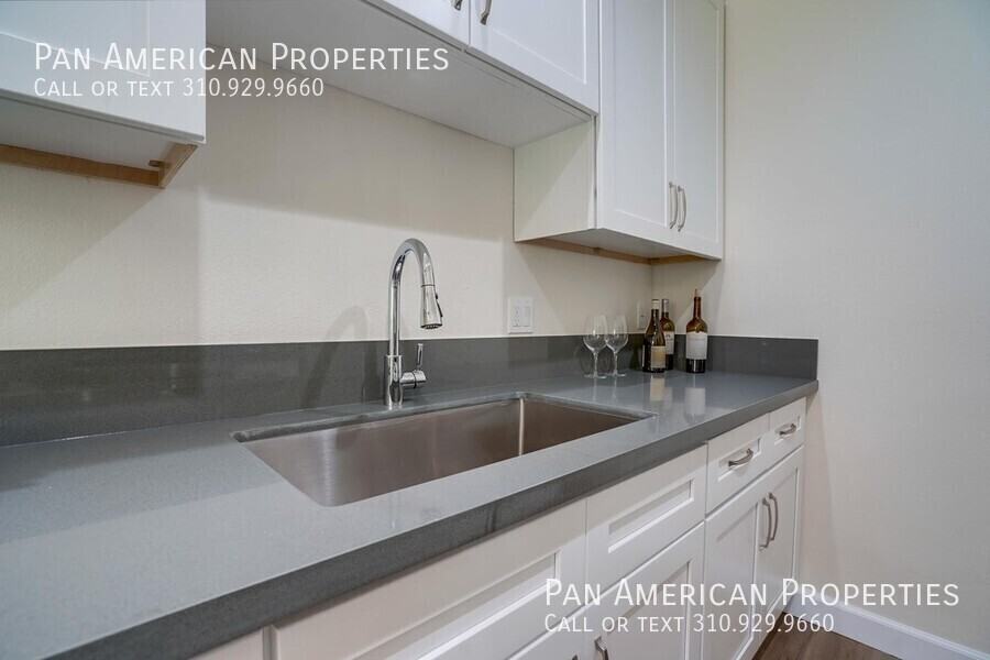 911 E La Palma Dr #I - Photo 5 of 36