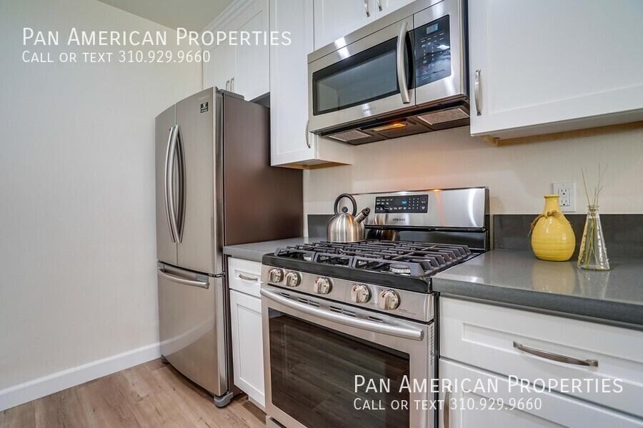 911 E La Palma Dr #I - Photo 6 of 36