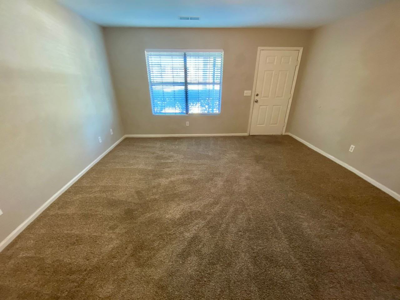 108 Westpointe Ct Apt B - Photo 2 of 15