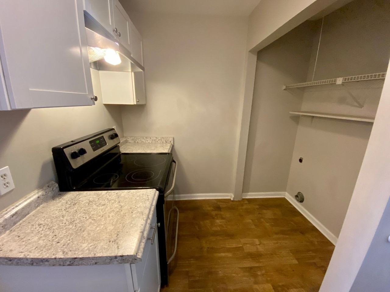 108 Westpointe Ct Apt B - Photo 7 of 15