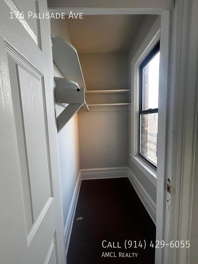 176 Palisade Avenue - Photo 2 of 10