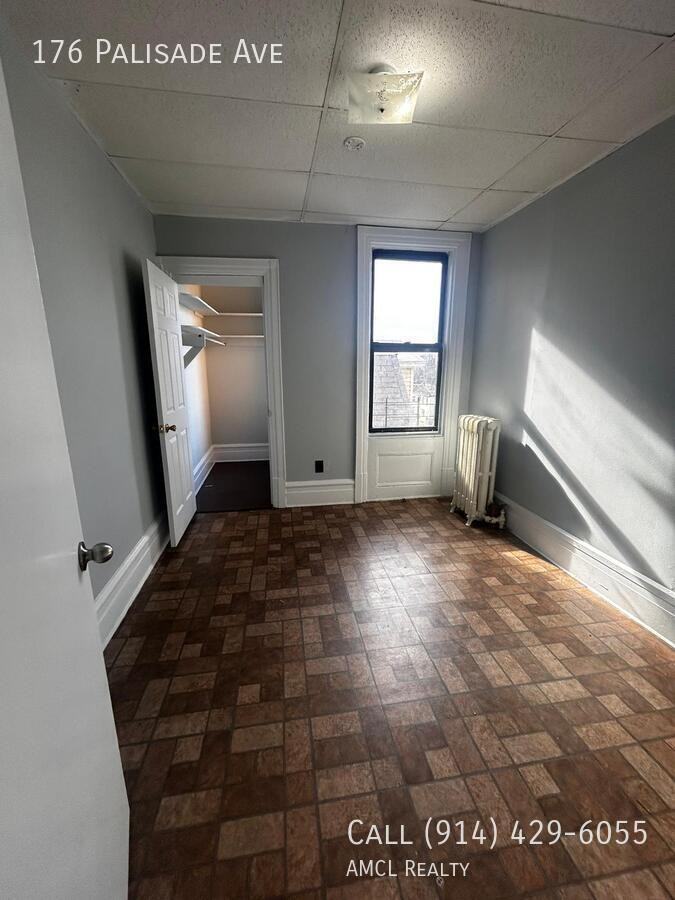 176 Palisade Avenue - Photo 5 of 10