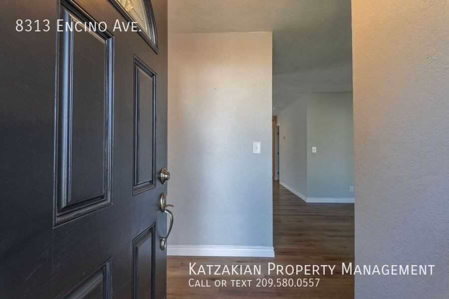 8313 Encino Ave - Photo 3 of 33