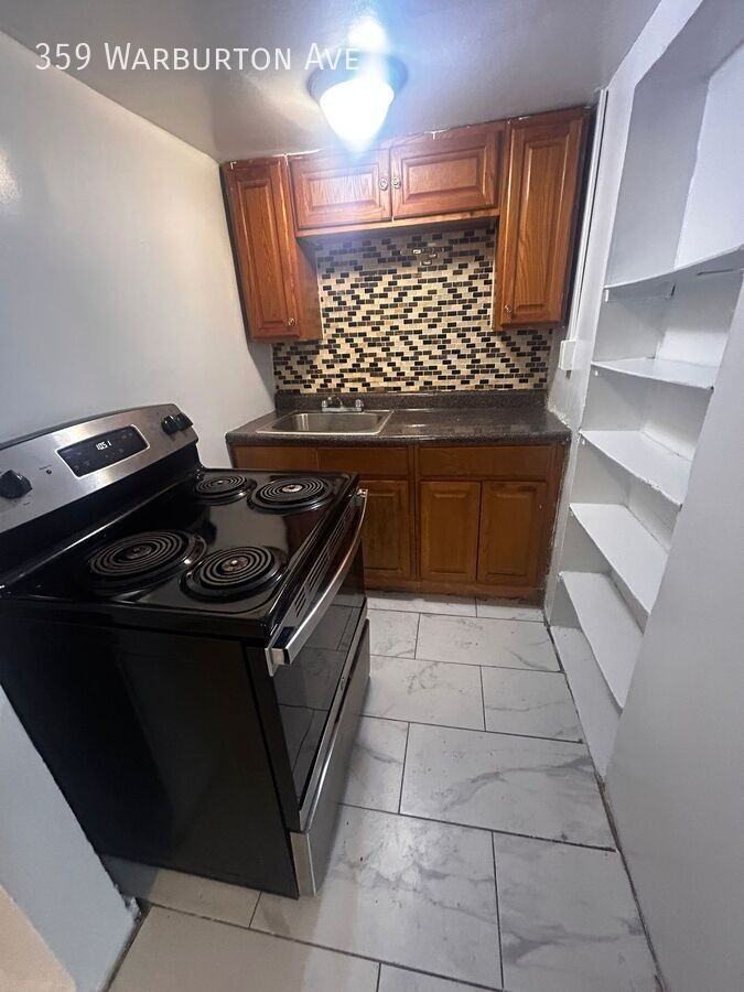 359 Warburton Ave - Photo 4 of 6