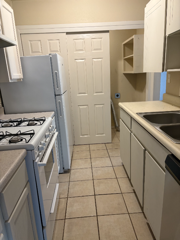 1106 N Sam Rayburn Fwy #1106 - Photo 4 of 11