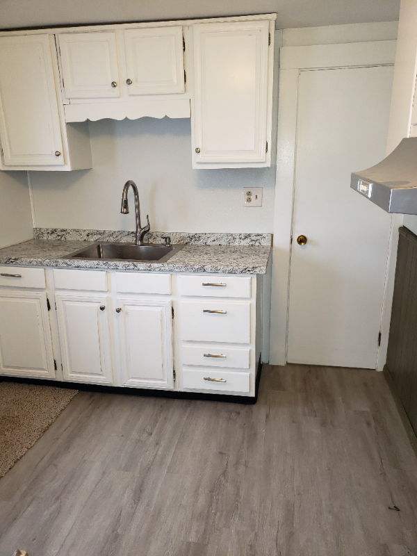 148 Maple St - Photo 3 of 14